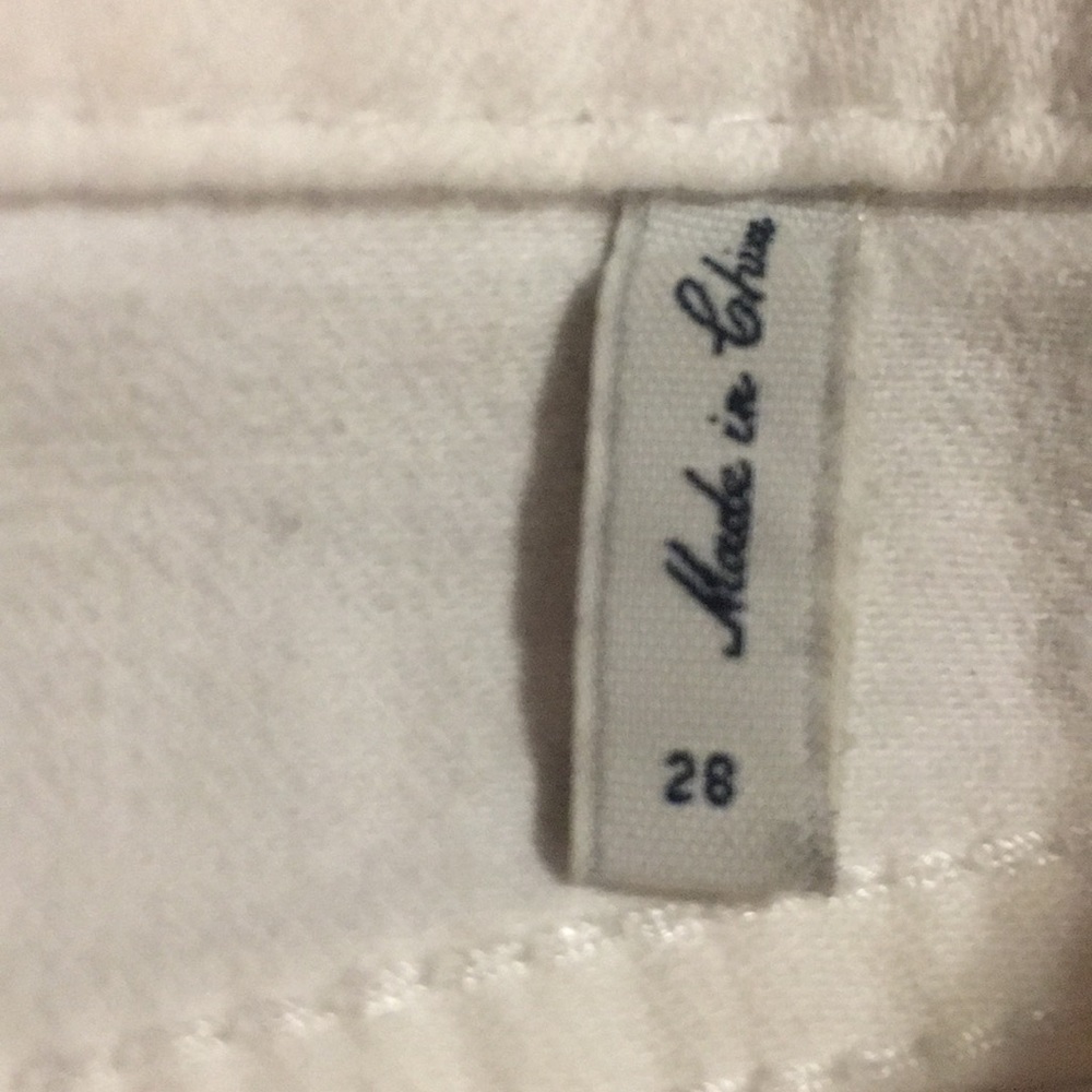 Shorts - Picture 3 of 4